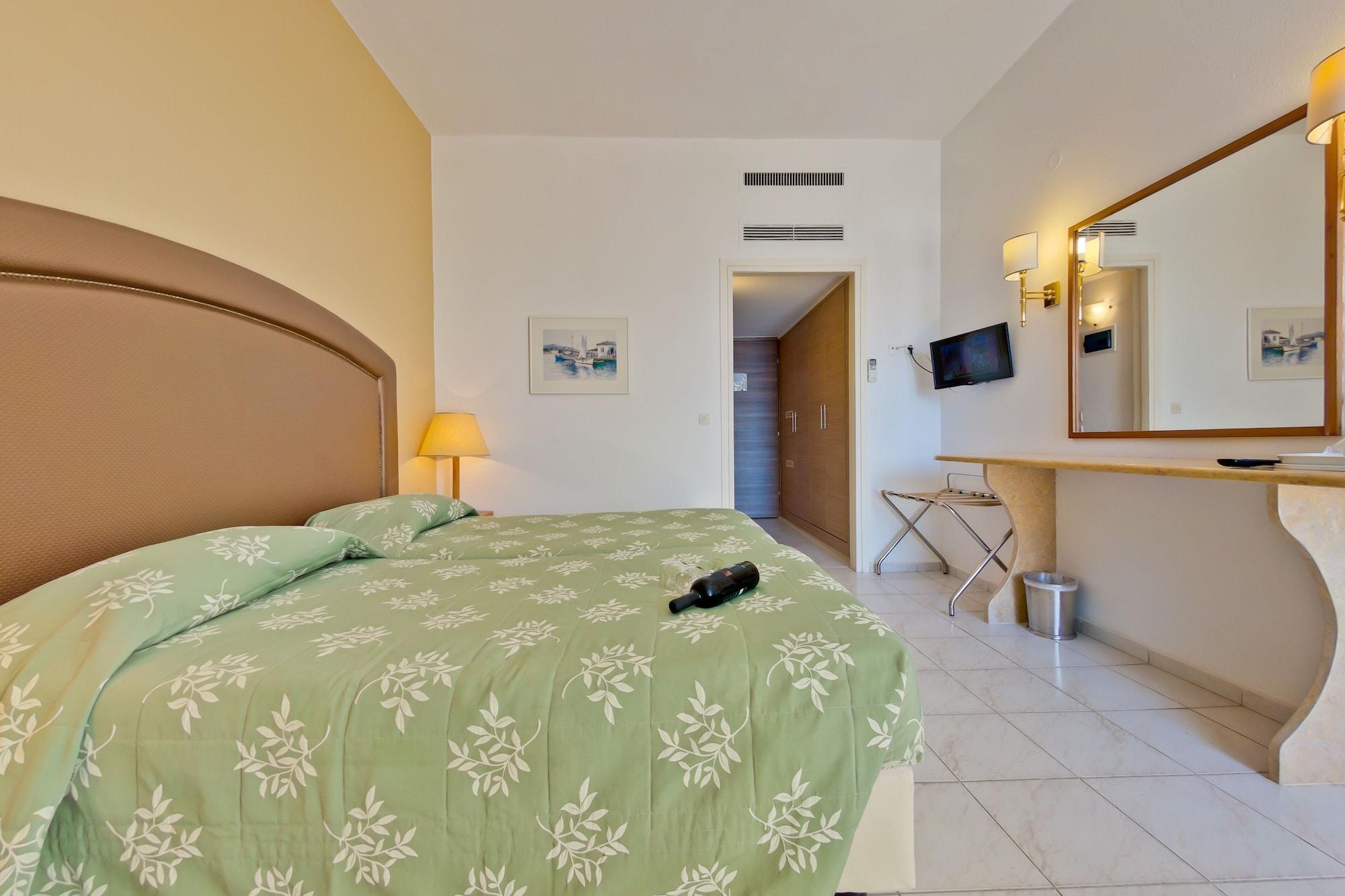 Palmariva Beach Hotel 埃雷特里亚 外观 照片